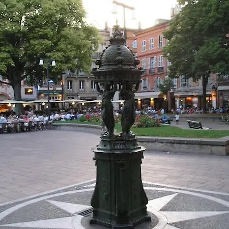 Apartamento Hyper-centre Historique Avec Possibilité De Réservation Parking *