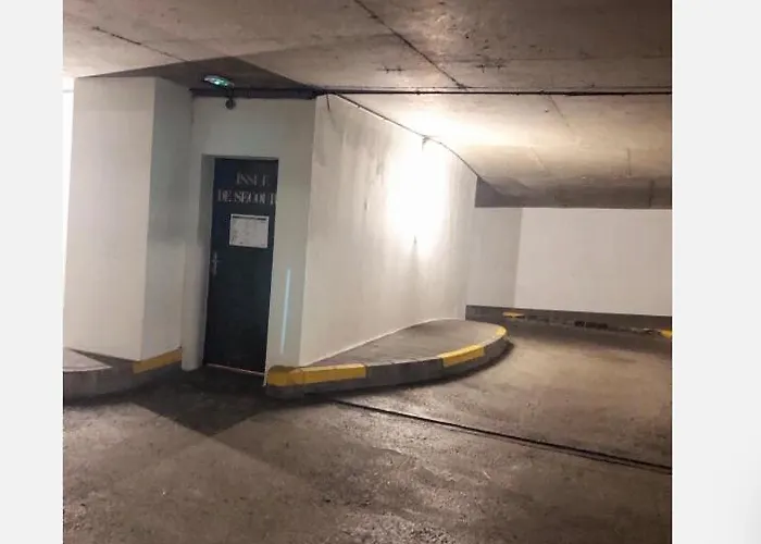 Apartman Hyper-centre Historique Avec Possibilite De Reservation Parking *