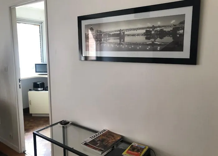 Hyper-centre Historique Avec Possibilite De Reservation Parking Apartment *