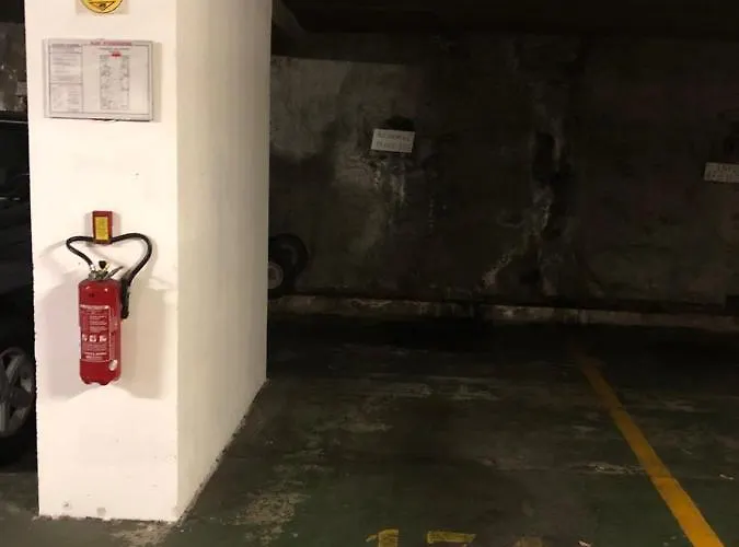 Lejlighed Hyper-centre Historique Avec Possibilite De Reservation Parking